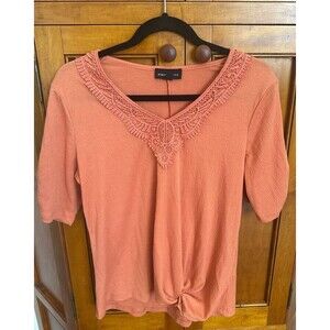 Fortune + Ivy Orange top with lace detail and Rouced Sleeves-Size Medium